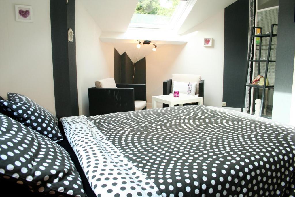 B&B La Source Fleurie Profondeville Quarto foto